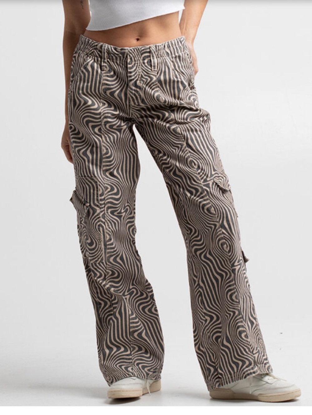 BDG Taupe & White Swirl Wide Leg Cargo Pants - Picture 6 of 6
